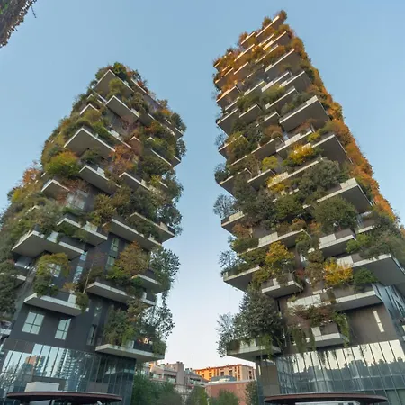 Modern Oasis Opposite Bosco Verticale アパート