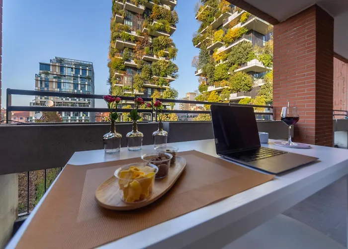 Modern Oasis Opposite Bosco Verticale Appartamento